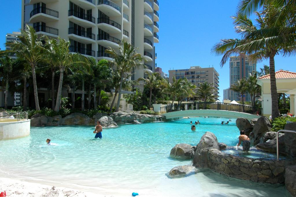 Chevron Renaissance - HR Surfers Paradise Gold Coast Extérieur photo